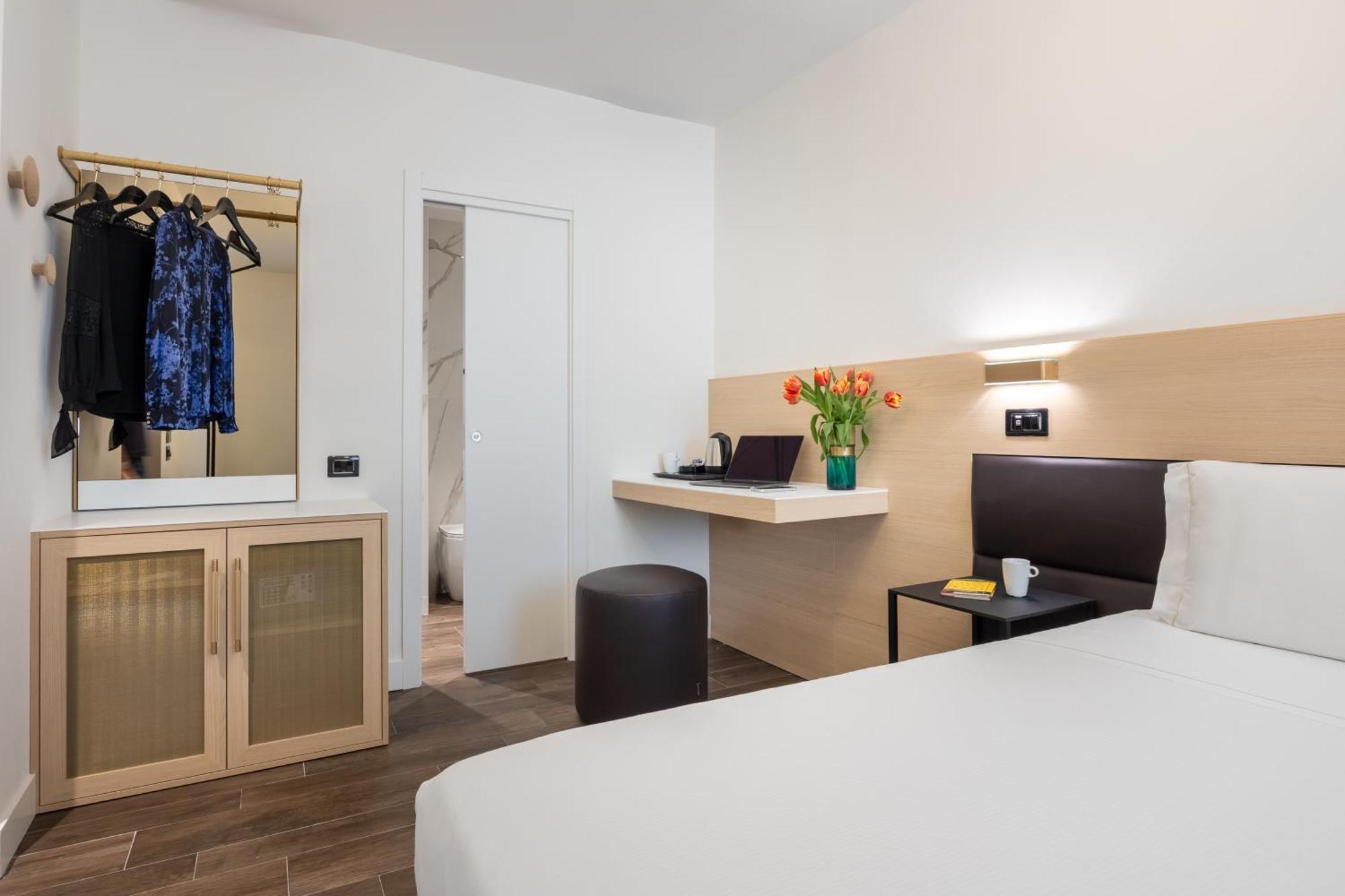 Globus Urban Hotel Флоренция Экстерьер фото