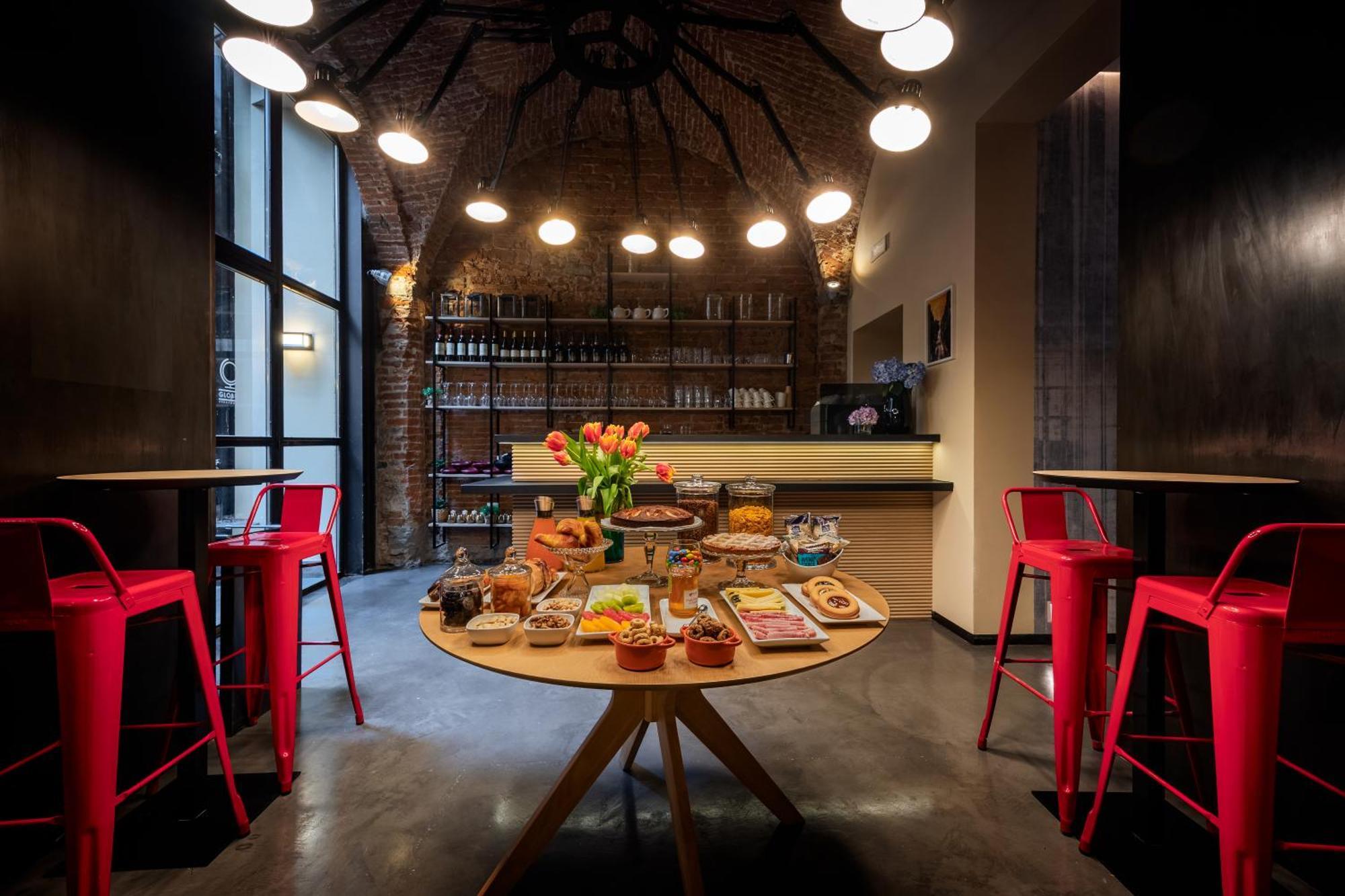 Globus Urban Hotel Флоренция Экстерьер фото