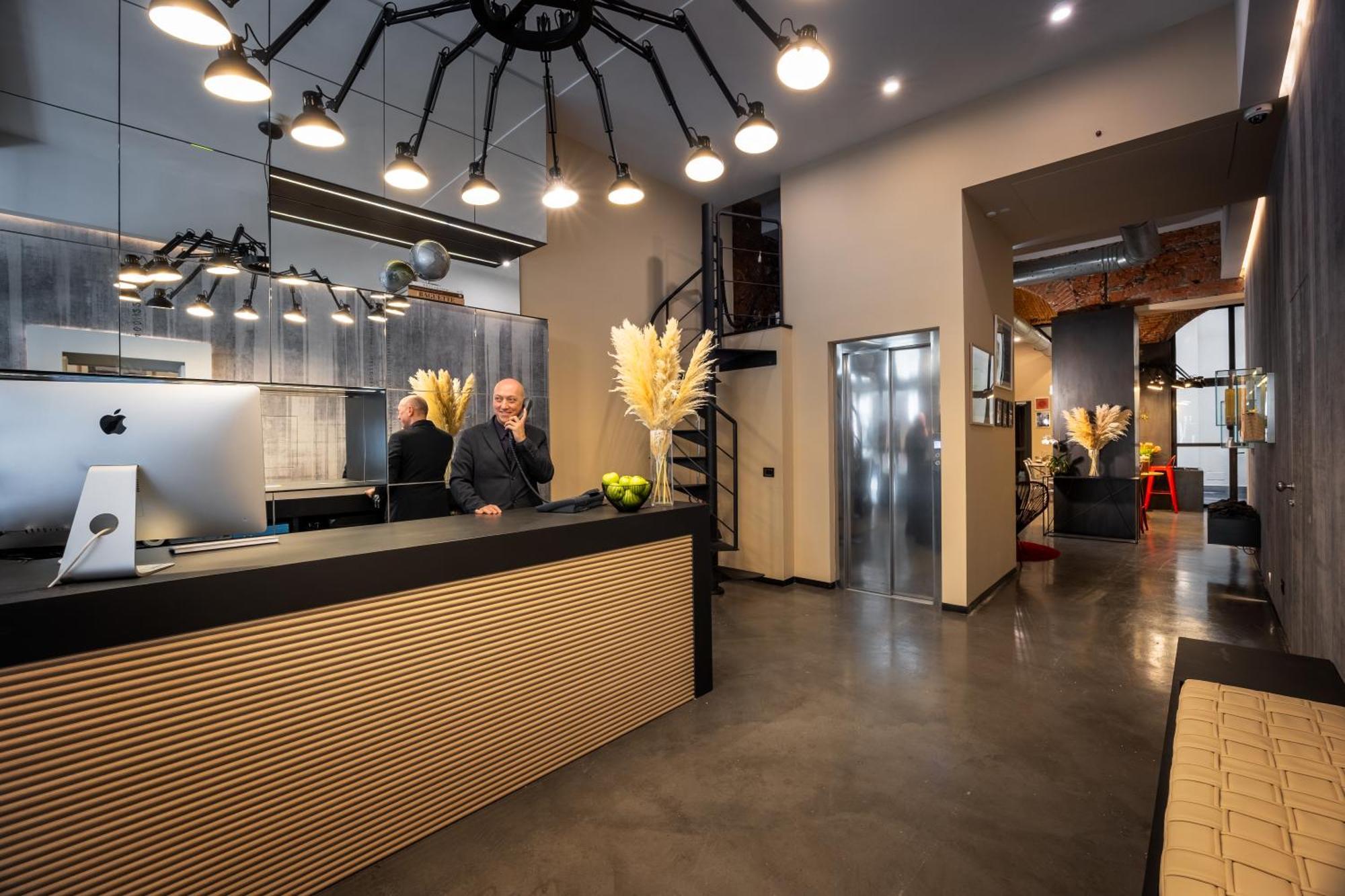 Globus Urban Hotel Флоренция Экстерьер фото